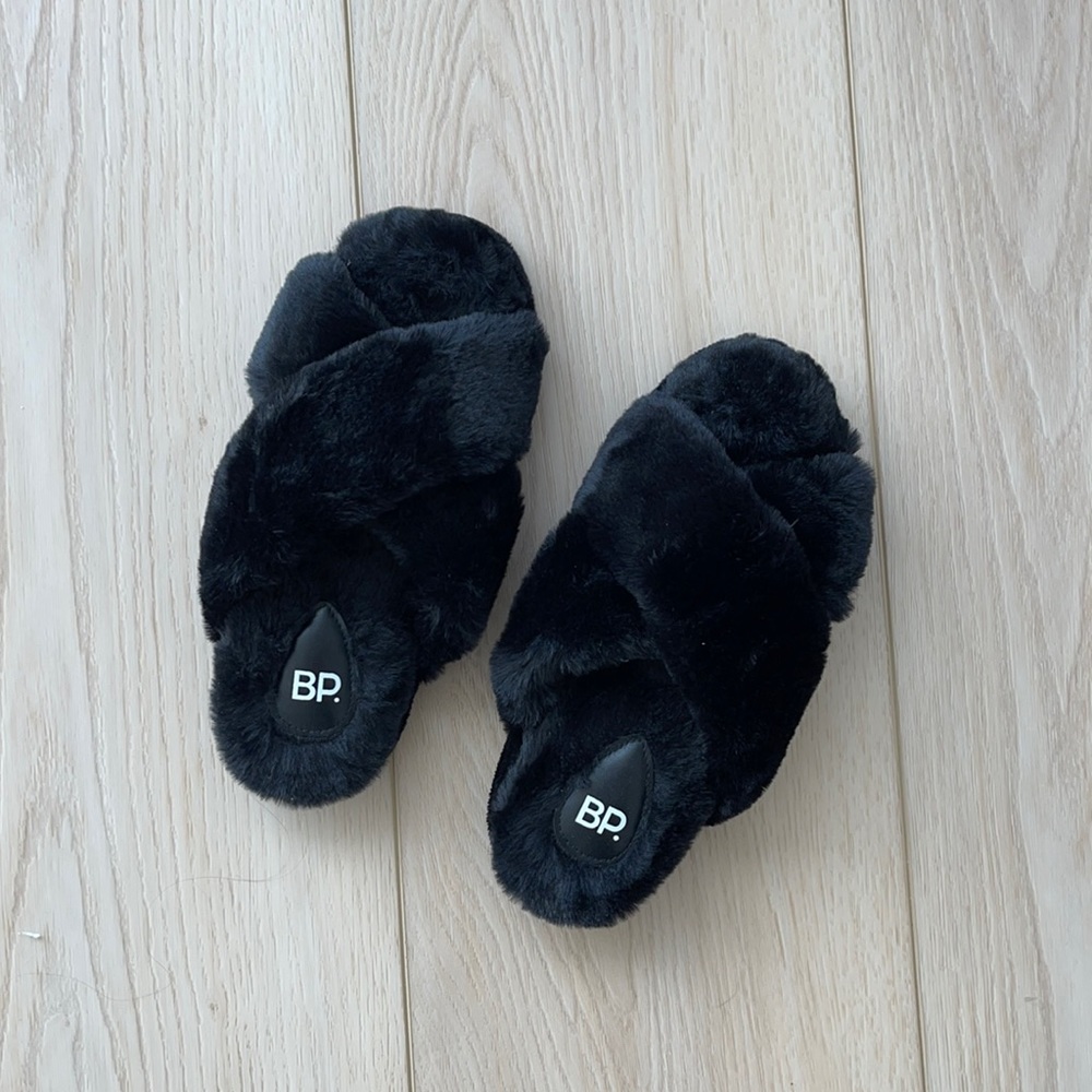 BP furry slide slippers